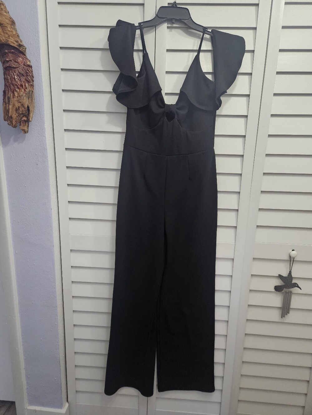 NWOT BLVD Black Cold-Shoulder Jumper with Bow Detail. M